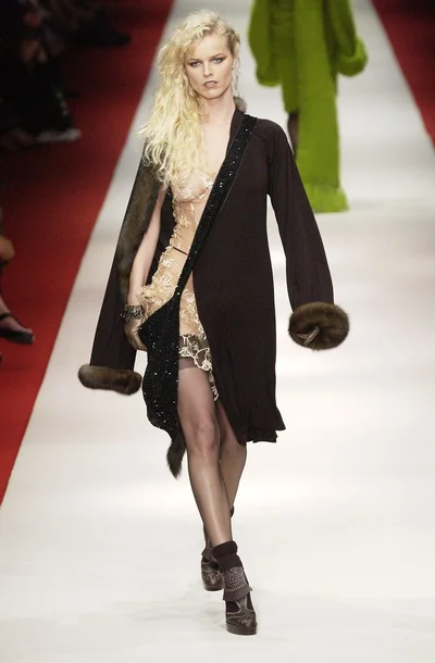 Look 27